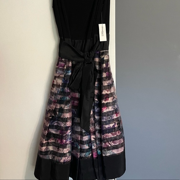 Sz M. Dress Barn. Party/Black Tie event dress. - Picture 1 of 6
